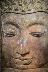 Buddha-Kopf-Relief mit Sockel als Wasserspiel, 155 cm 