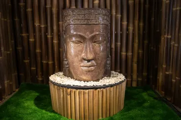 Wasserspiel Khmer Kopf, Größe M - Komplett-Set mit rundem Becken 