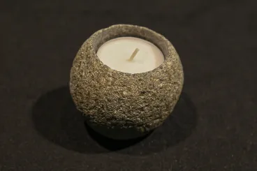 Teelichthalter aus edlem Flussstein 