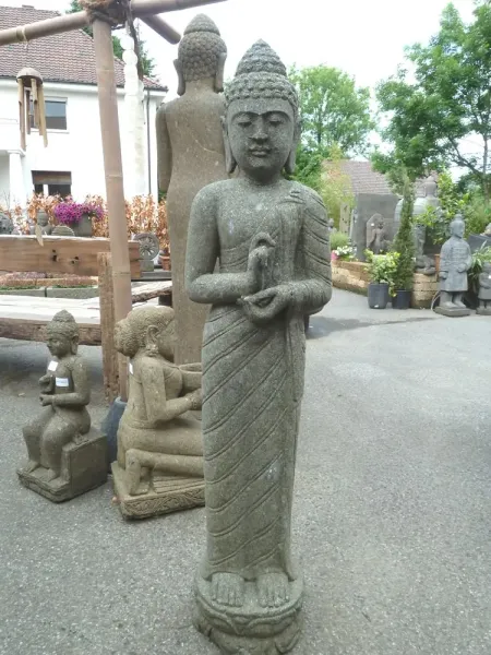 Buddha-Figur, stehend, 150 cm hoch 