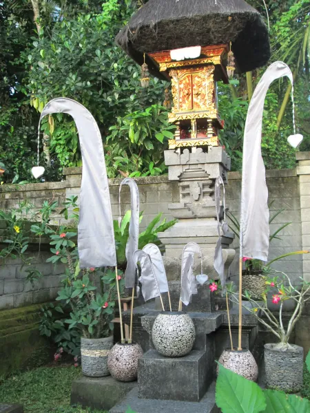 Original Balifahne, silbergrau, inkl. 2teiligem Fahnenstab. Das Komplettset ist in den Größen 120 cm und 200 cm erhältlich. 