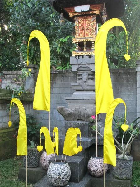 Original Balifahne, gelb, inkl. 2teiligem Fahnenstab. Das Komplettset ist in den Größen 120 cm und 200 cm erhältlich Auswahl: 200 cm Variante