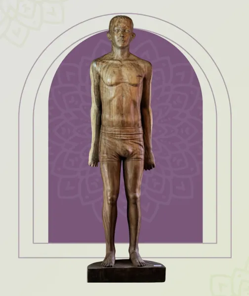 Unikat: Stehender Mann – lebensgroßes Kunstobjekt aus Suarholz 