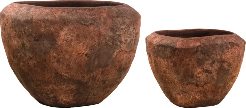 2 er Set Pflanzgefäße, in der Farbe Rust.  A; 67cm Dia - 48cm H. / B: 47cm Dia - 36cm H. 