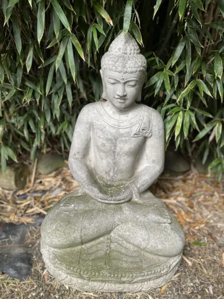 Sitzender Buddha, Vollguss, in der Meditationsposition 