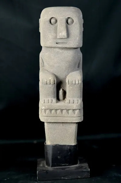 Statue, primitiv, 33 cm 