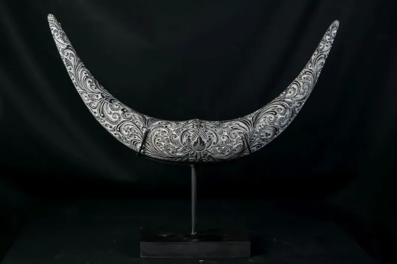 Graviertes Horn aus Kokosnuss, einzeln, handbemalt 